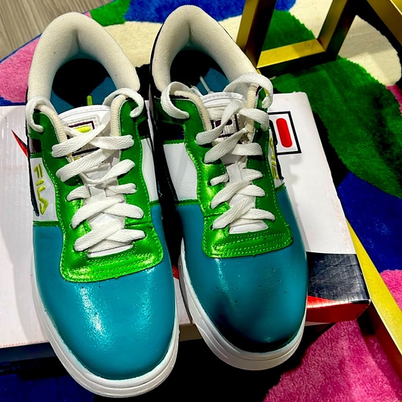 Brand new shoes for sale unisex custom made colours 100% authentic - Picture 1 of 7